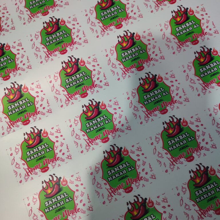 Kenapa Pebisnis Tasikmalaya Mulai Gunakan Stiker Vinyl untuk Branding?