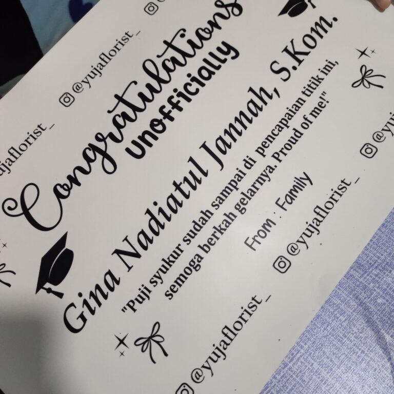 Stiker Wisuda Estetik & Personal – Untuk Hadiah dan Dekorasi